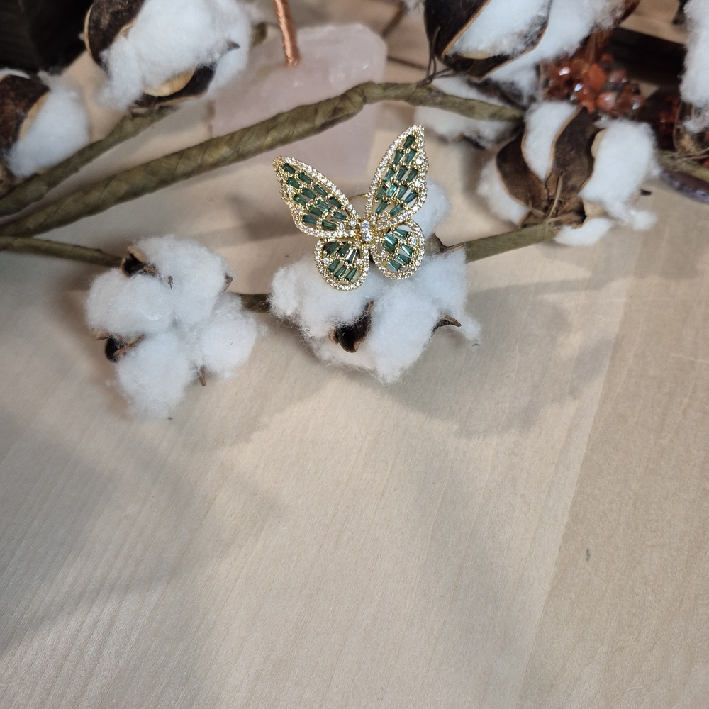 🦋🦋NEW🦋🦋 BEAUTIFUL!! Gold Plated Over Copper CZ Butterfly Adjustable Ring - Picture 8 of 12
